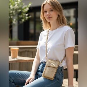 Samantha Brown Cell Phone Wallet with Ajustable strap